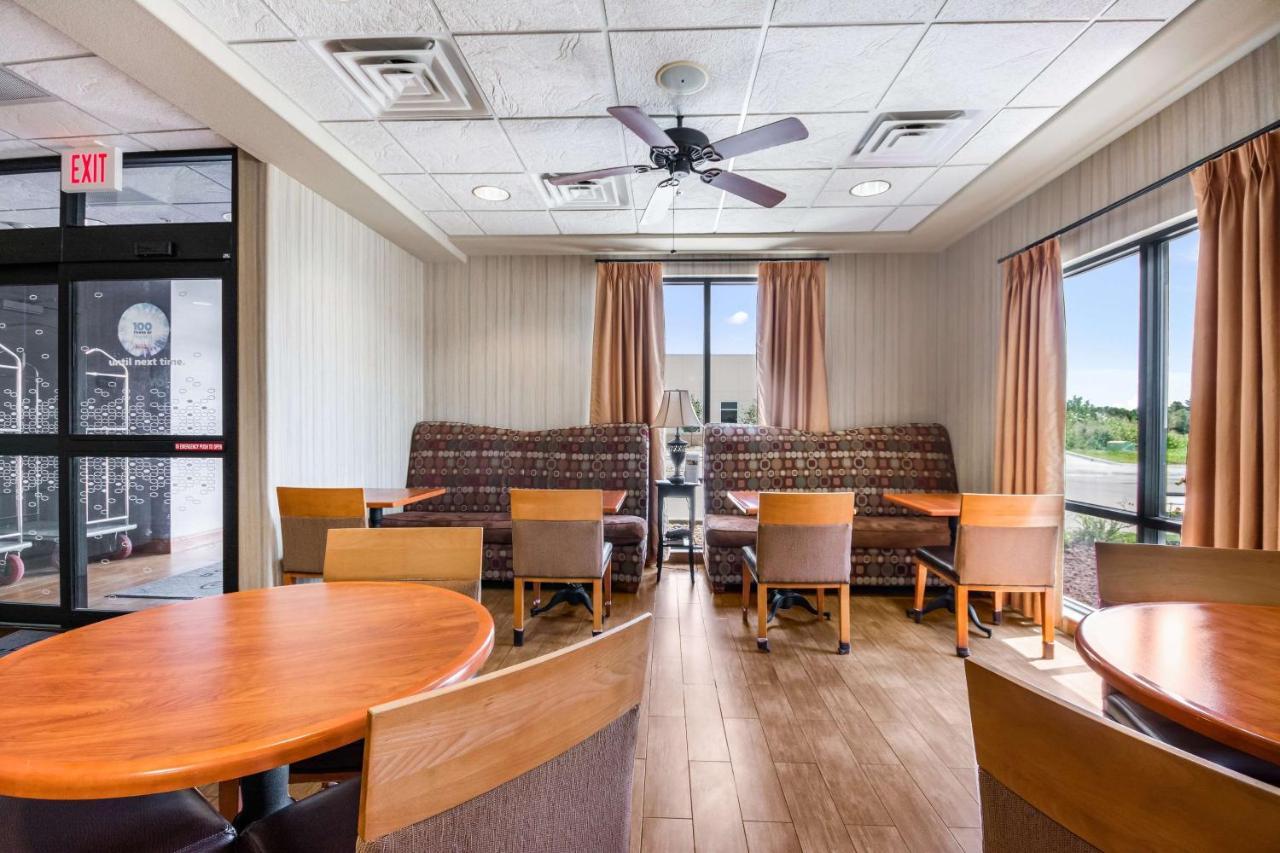 Hampton Inn Derby-Wichita Southeast Esterno foto